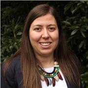 Doctora en ciencias de los materiales y licenciada en Química da clases de ciencias a varios niveles